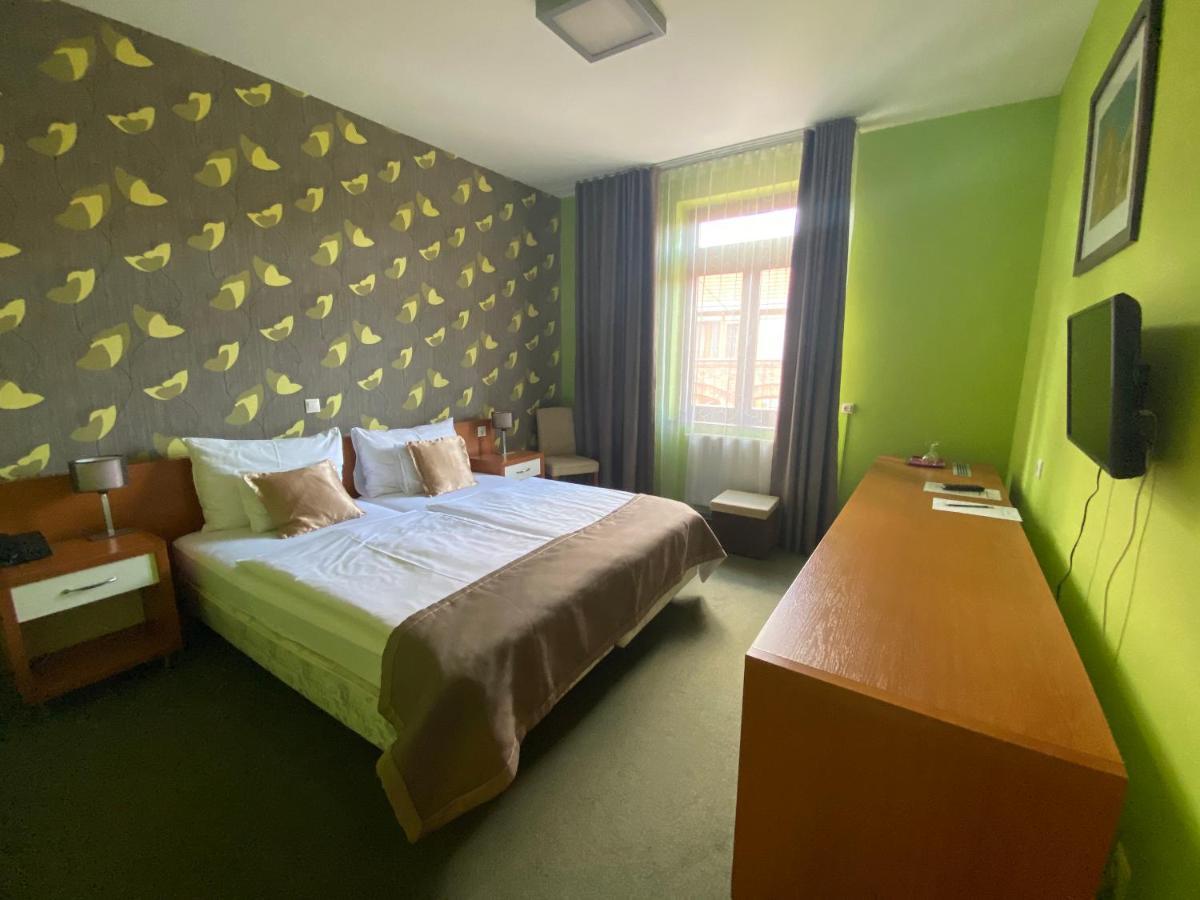 Boutique Hotel Sopianae Pecs Ngoại thất bức ảnh
