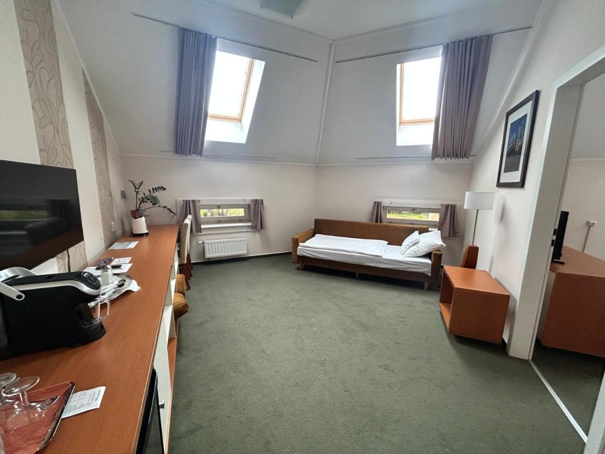 Boutique Hotel Sopianae Pecs Ngoại thất bức ảnh