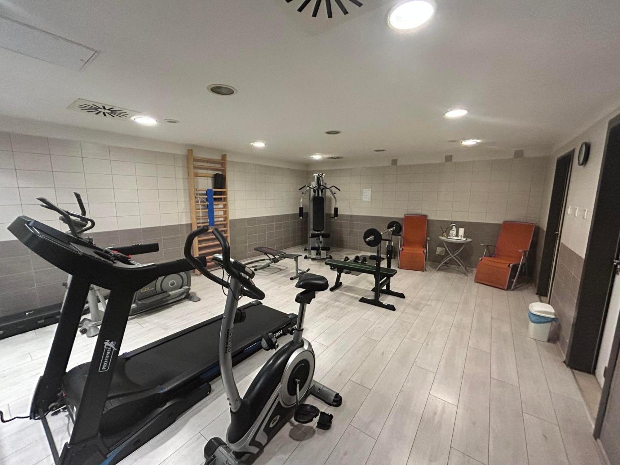 Boutique Hotel Sopianae Pecs Ngoại thất bức ảnh