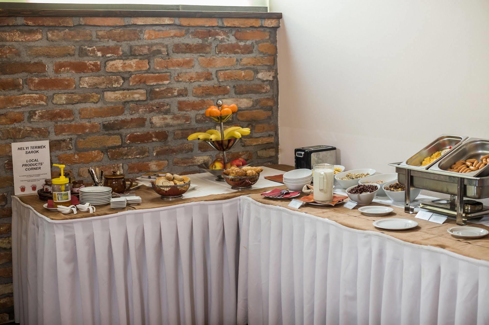 Boutique Hotel Sopianae Pecs Ngoại thất bức ảnh