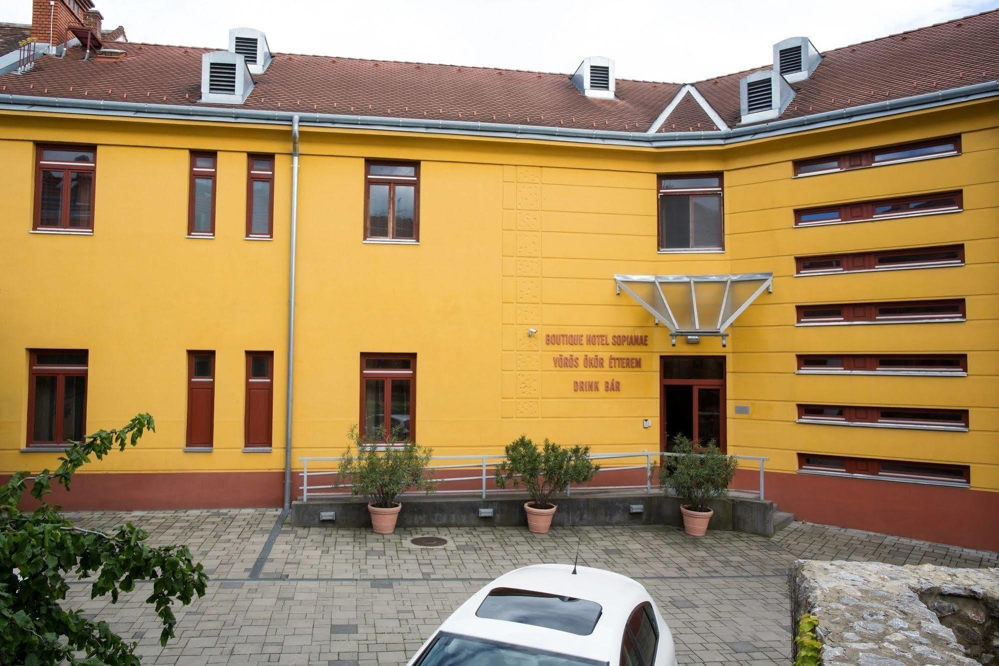 Boutique Hotel Sopianae Pecs Ngoại thất bức ảnh